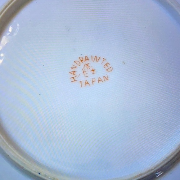Set of 3 Hand Painted Plates Made in Japan - Picture 3 of 4